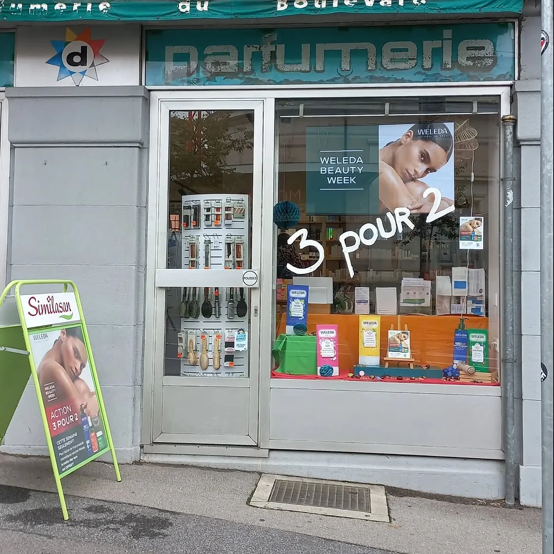 L'entrée de la Droguerie du Boulevard, avenue William-Fraisse 1